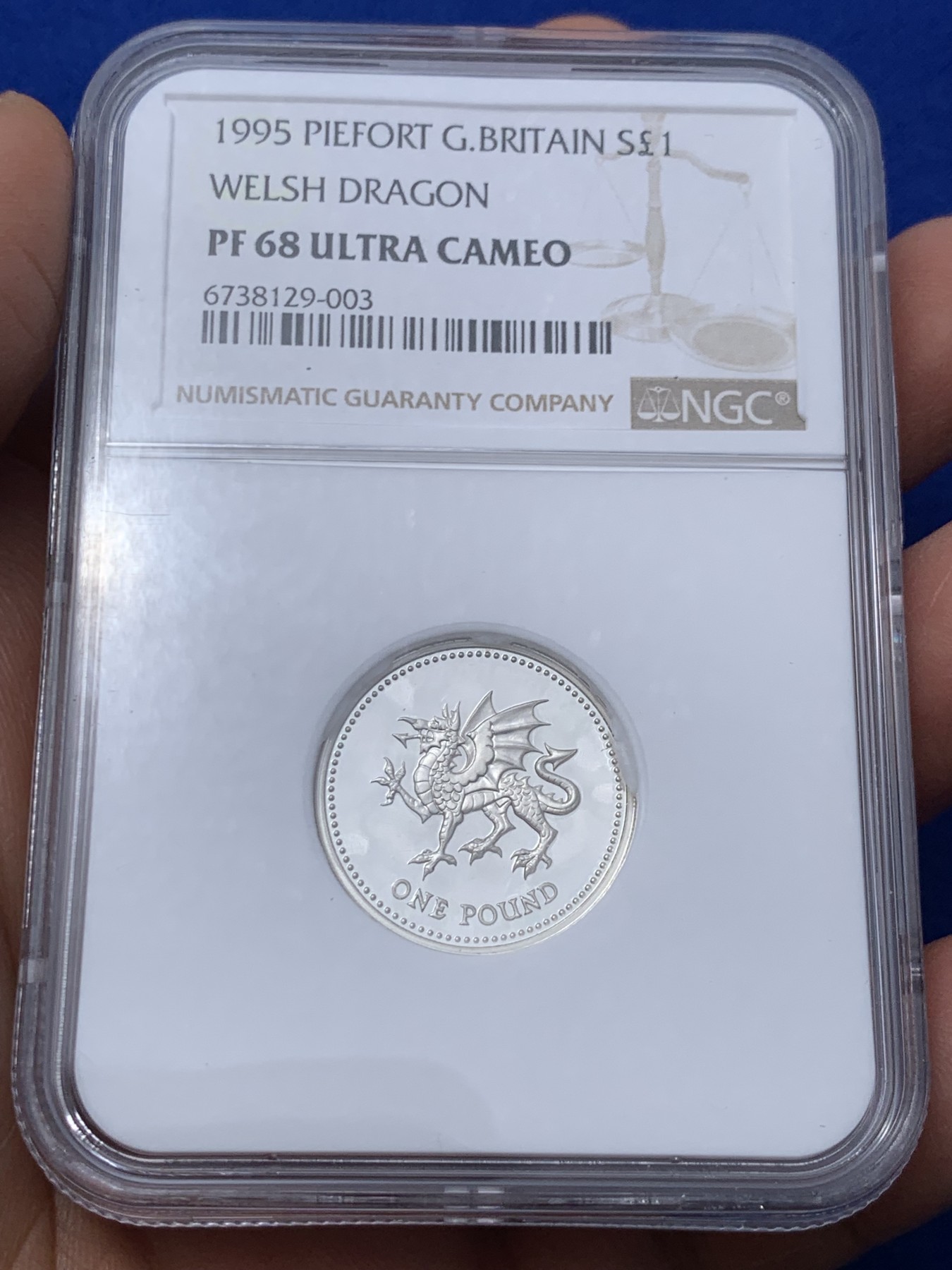 《竞宝斋》第235场-周日，周一，周二，周三 疯狂4连拍 (全场包邮) NGC PF68UC 英国1995年红龙精制加厚银币 加厚非普通 低评
