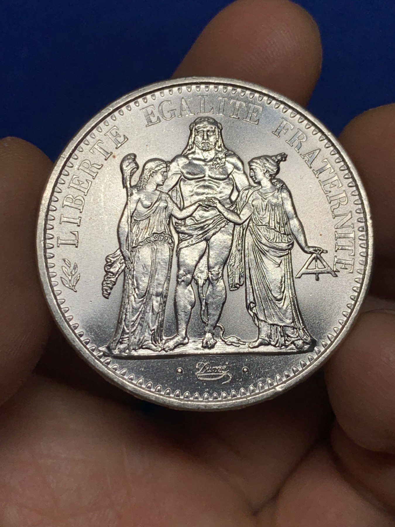 《竞宝斋》第235场-周日，周一，周二，周三 疯狂4连拍 (全场包邮) BU顶级 法国 1965年 10法郎大力神银币 不折不扣的全新品相 裸币无对手 不多说了自己看