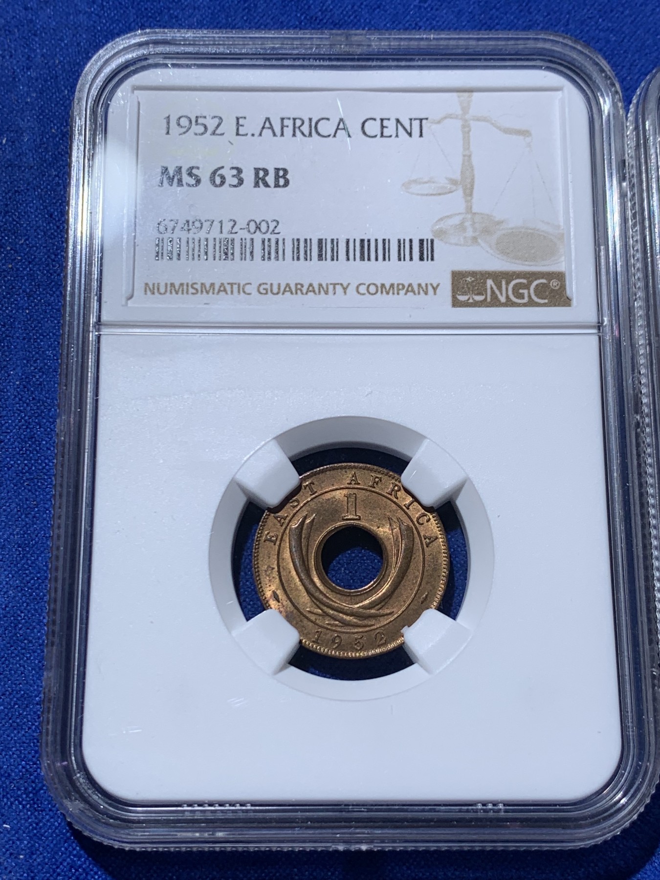 《竞宝斋》第235场-周日，周一，周二，周三 疯狂4连拍 (全场包邮) 3枚一组 NGC  MS63RB 1952年英属东非1、5、10分铜币 清版三枚套 品相都不错