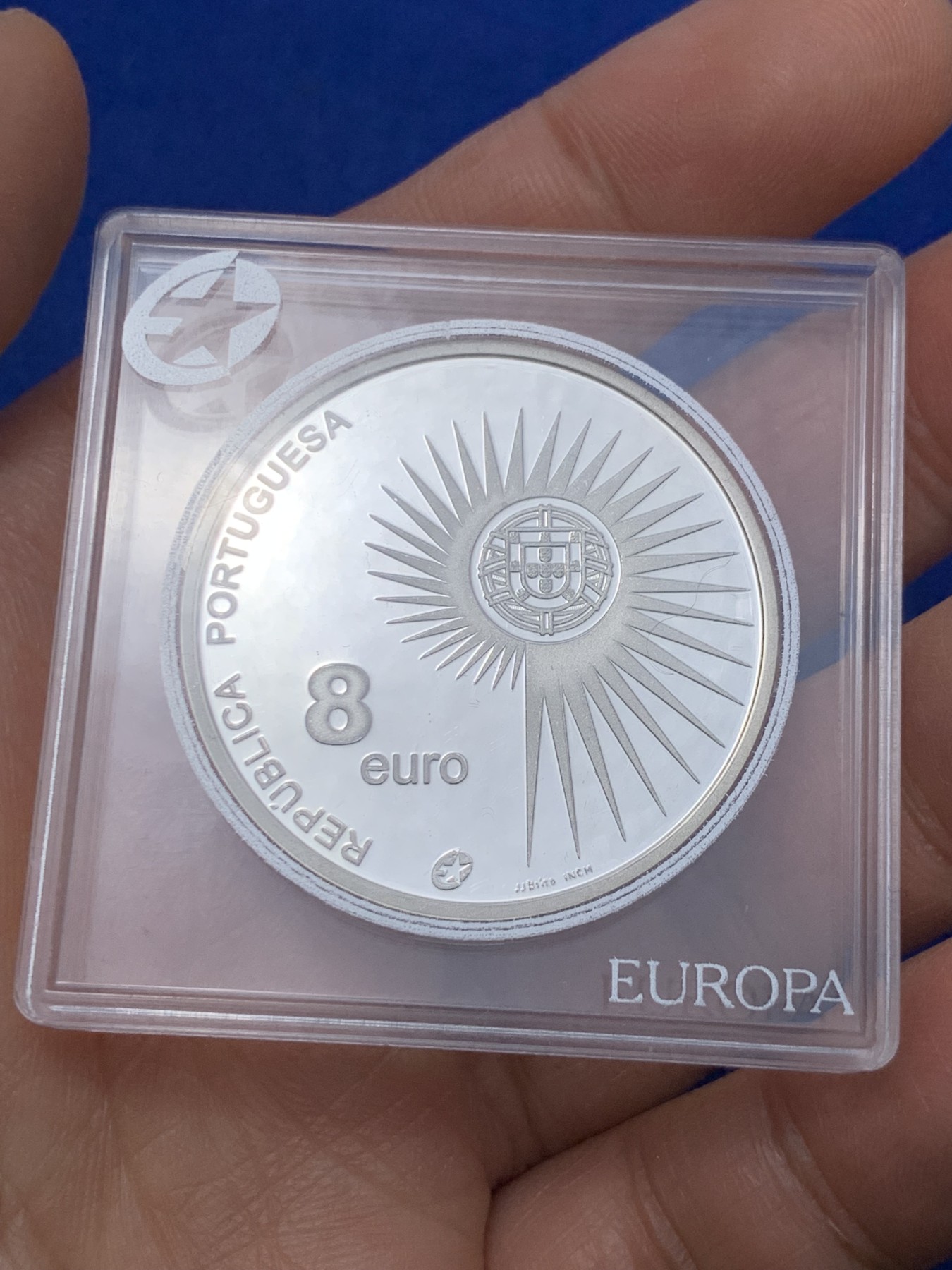 《竞宝斋》第235场-周日，周一，周二，周三 疯狂4连拍 (全场包邮) 全新PL 葡萄牙 2004年 8欧元 欧盟东扩精制银币 1盎司925银 少见品种 全新未动