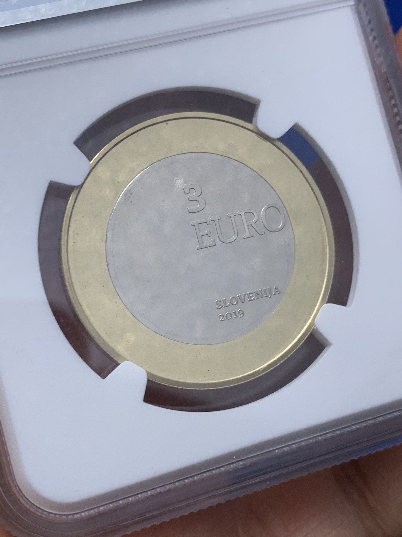 《竞宝斋》第235场-周日，周一，周二，周三 疯狂4连拍 (全场包邮) NGC-PF69UC 斯洛文尼亚 2019年精制双色3欧纪念币 纪念普雷克穆列地区回归100周年