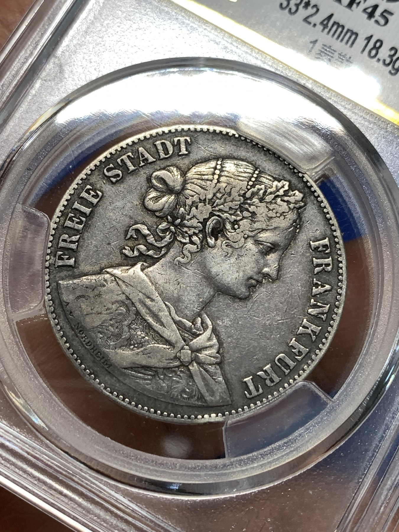 《竞宝斋》第235场-周日，周一，周二，周三 疯狂4连拍 (全场包邮) 爱藏 XF45 德国1860法兰克福少女1泰勒银币，正反面黑色包浆