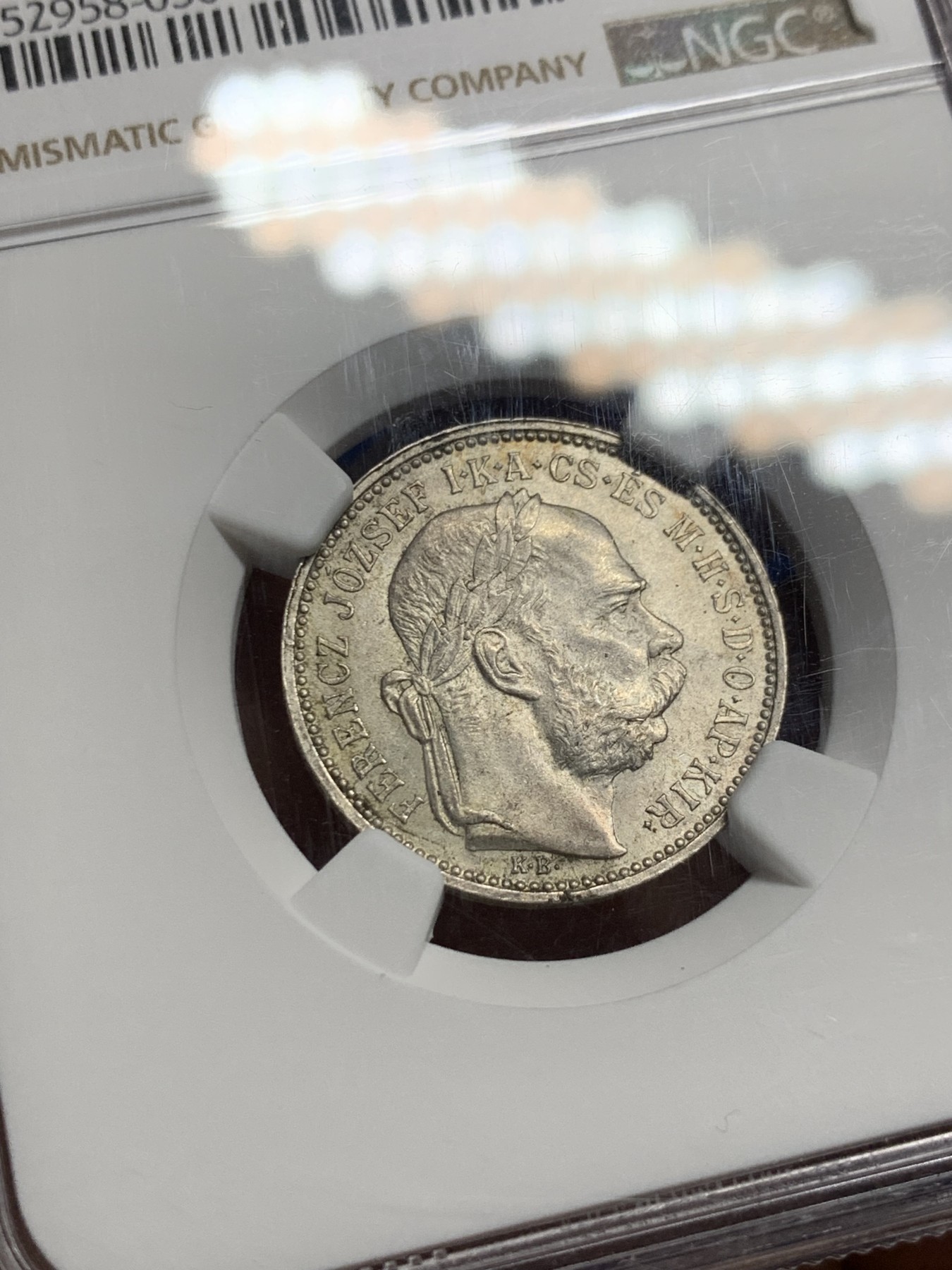 《竞宝斋》第235场-周日，周一，周二，周三 疯狂4连拍 (全场包邮) NGC-MS64 奥匈帝国 1895年 匈牙利1科罗娜银币，18XX年的非常少见