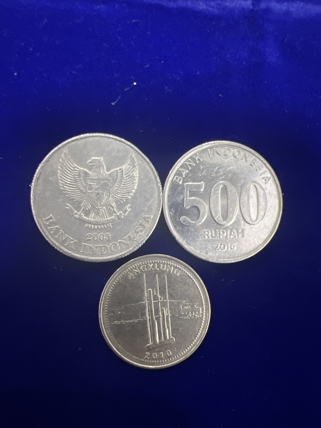 飞翔风筝第十场世界钱币 印度尼西亚3枚