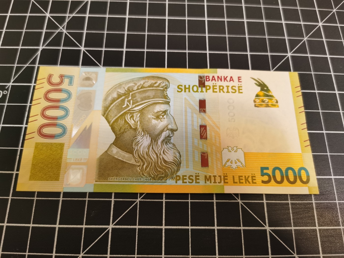 Immortal auction(精品场) 阿尔巴尼亚5000，66尾，Unc