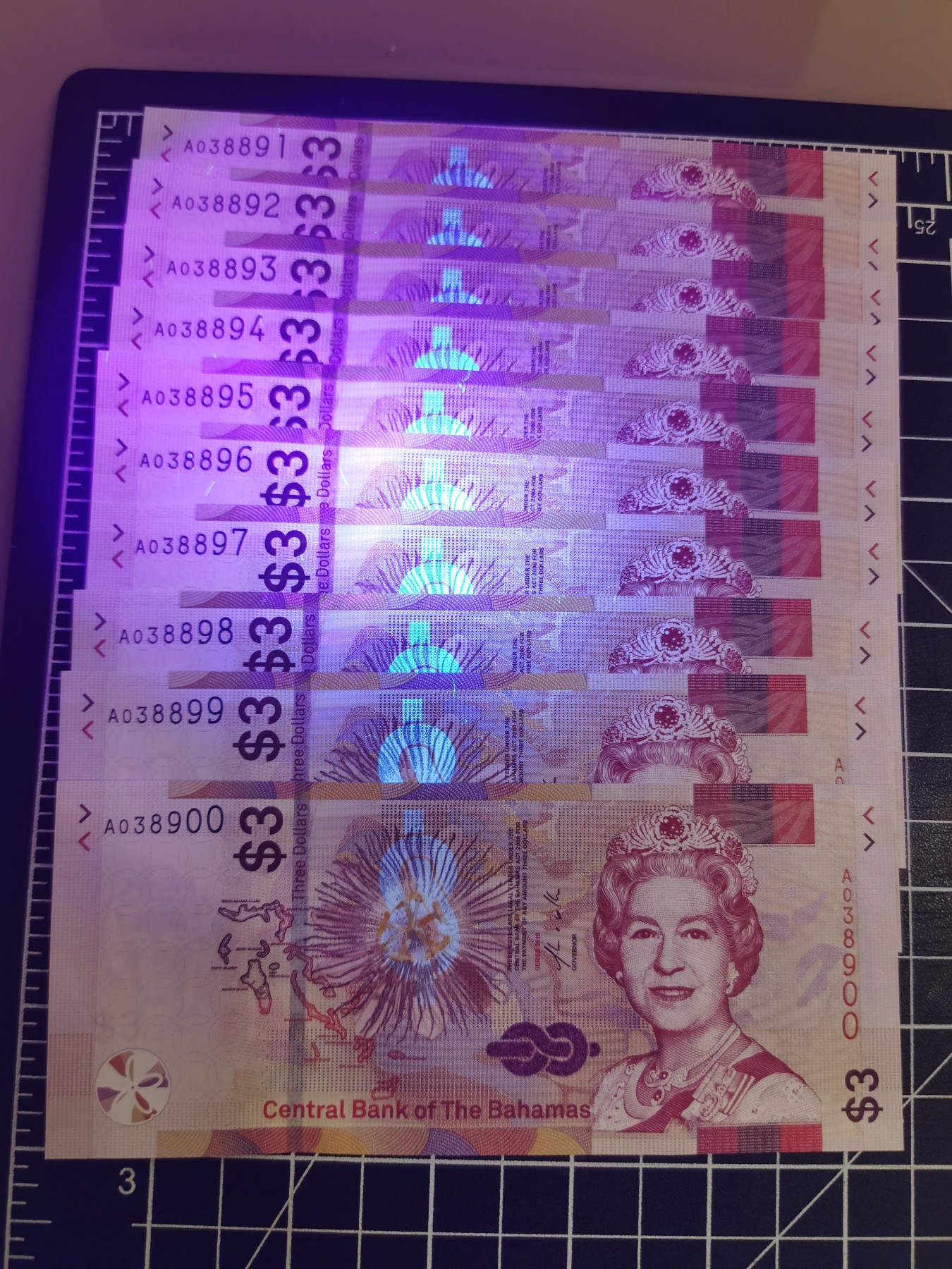 Immortal auction(精品场) 巴哈马3 （10连号），Unc