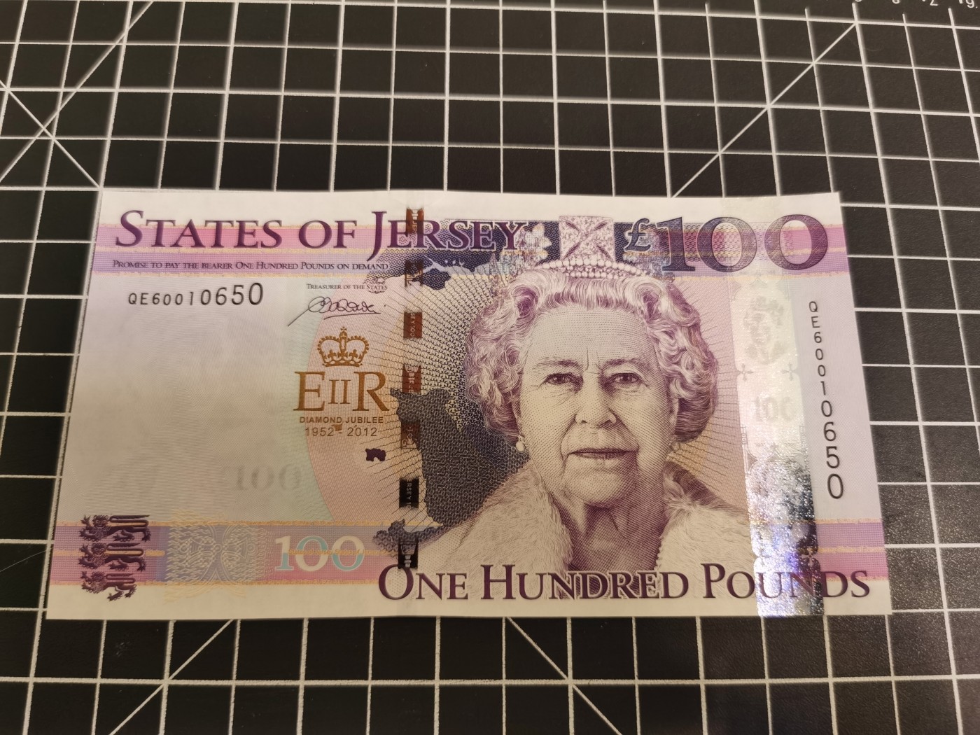 Immortal auction(精品场) 泽西女王纪念钞，Unc