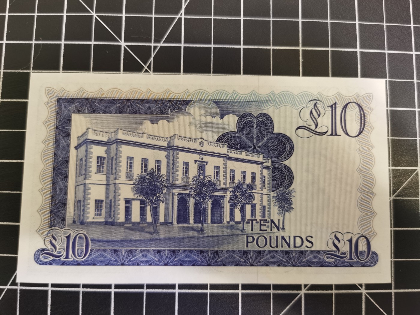 Immortal auction(精品场) 直布罗陀10女王，雕刻精美，Unc