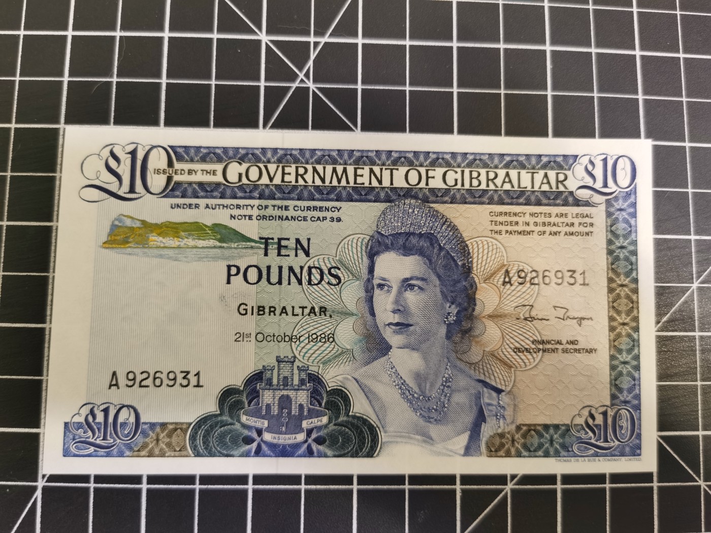 Immortal auction(精品场) 直布罗陀10女王，雕刻精美，Unc