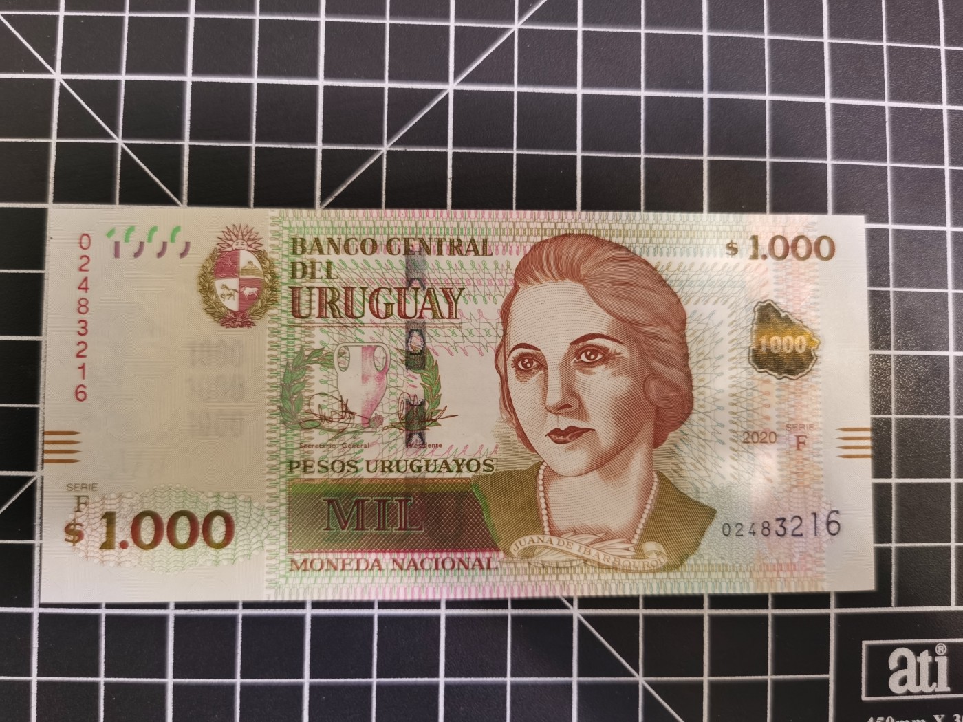 Immortal auction(精品场) 乌拉圭1000，Unc