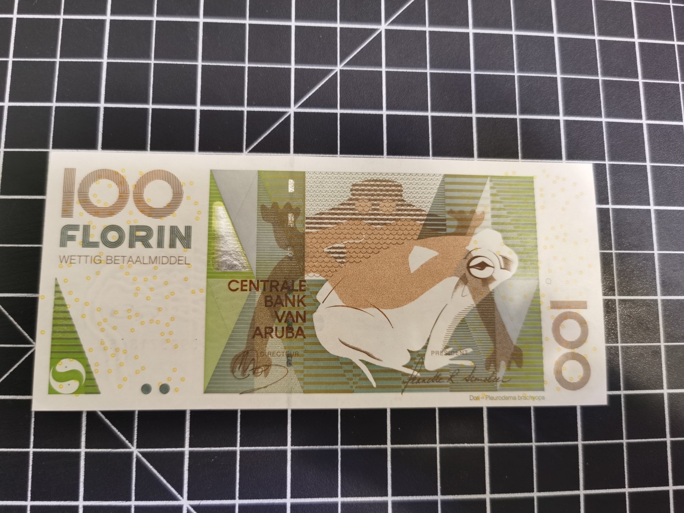 Immortal auction(精品场) 阿鲁巴100，（2012版），少见，Unc