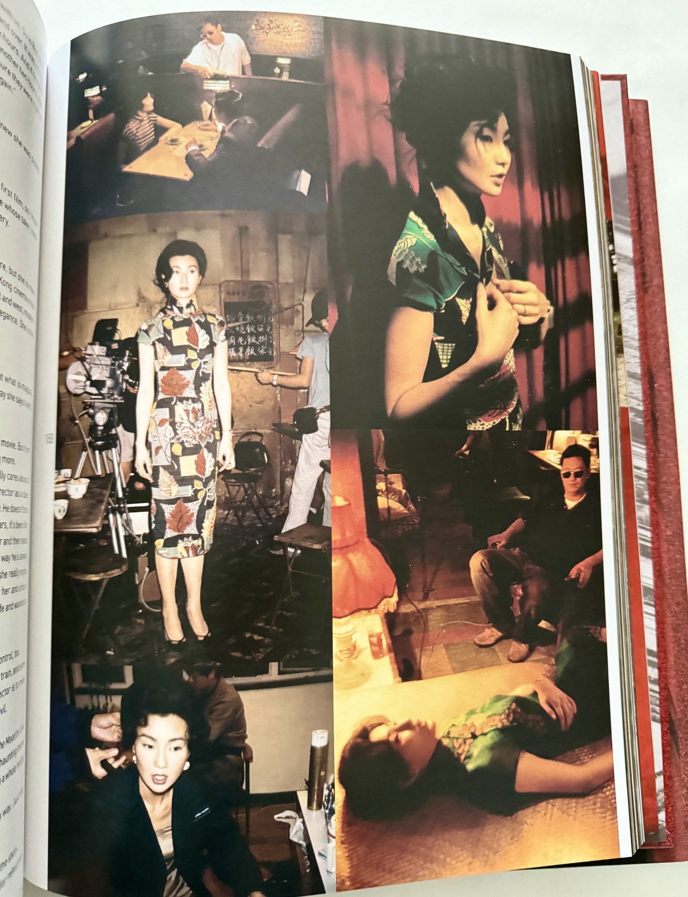 零元拍：王家卫导演亲笔签名英文版影像集«WKW: The Cinema of Wong Kar Wai» 。
