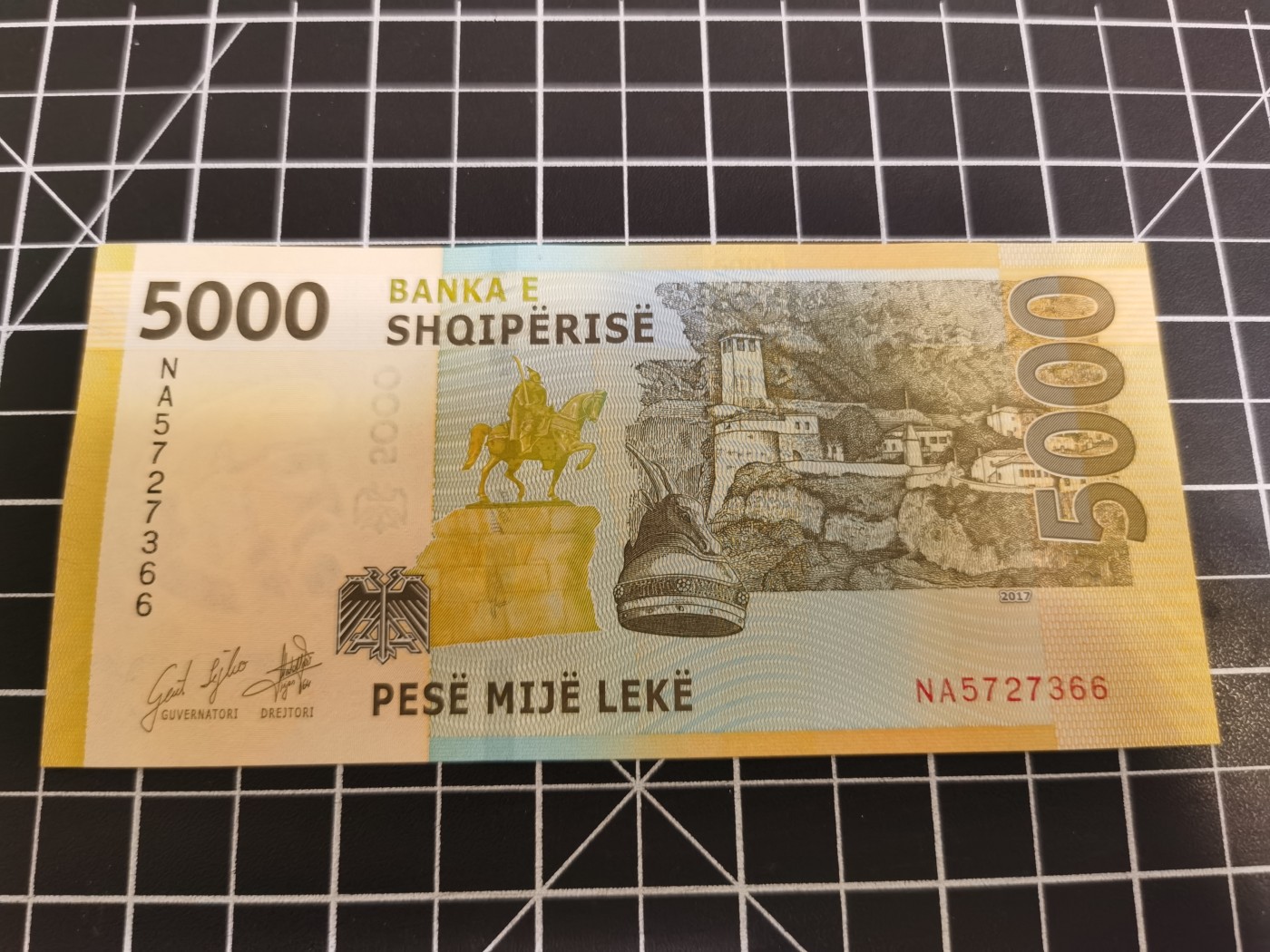 Immortal auction(精品场) 阿尔巴尼亚5000，66尾，Unc