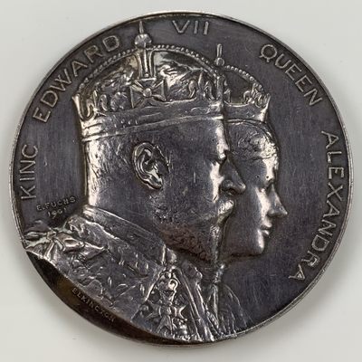 掌中浮雕-藏着的欧洲第010场 - 【大径】1902年英王爱德华七世加冕纪念银章  直径64毫米，重113.32克，罕见!英国章标准目录卷二BHM #3772号