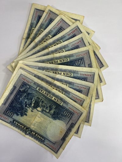 康怡轩【世界各国币专场】36期 - 1928年西班牙100比塞塔纸币  10张不连号   有折痕   发黄