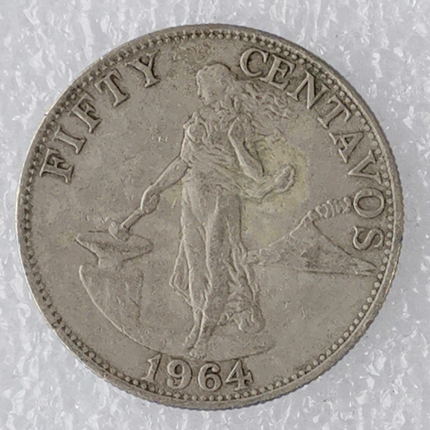 海外回流1元起拍小铺 各国钱币散币场 第7期 菲律宾1964年打铁少女50分