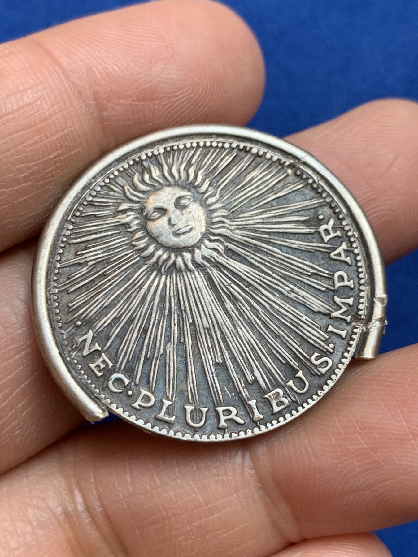 《竞宝斋》第238场-周日，周一，周二，周三 疯狂4连拍 (全场包邮) 法国 十七世纪 JETON 银章 做过吊坠 14.88克 