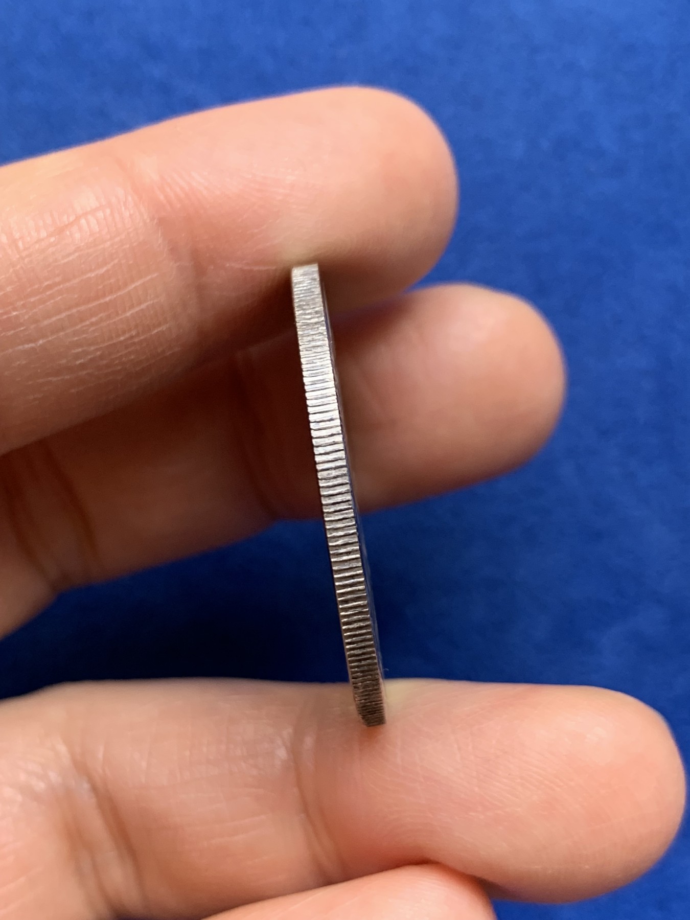 《竞宝斋》第238场-周日，周一，周二，周三 疯狂4连拍 (全场包邮) 西班牙 “爱情永恒”银章 13.27克 32.1mm