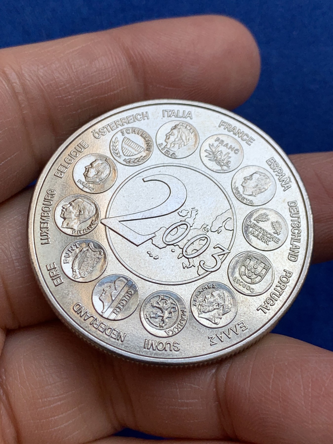 《竞宝斋》第238场-周日，周一，周二，周三 疯狂4连拍 (全场包邮) 法国 2003年 欧元区纪念章 30.16克 41.1mm