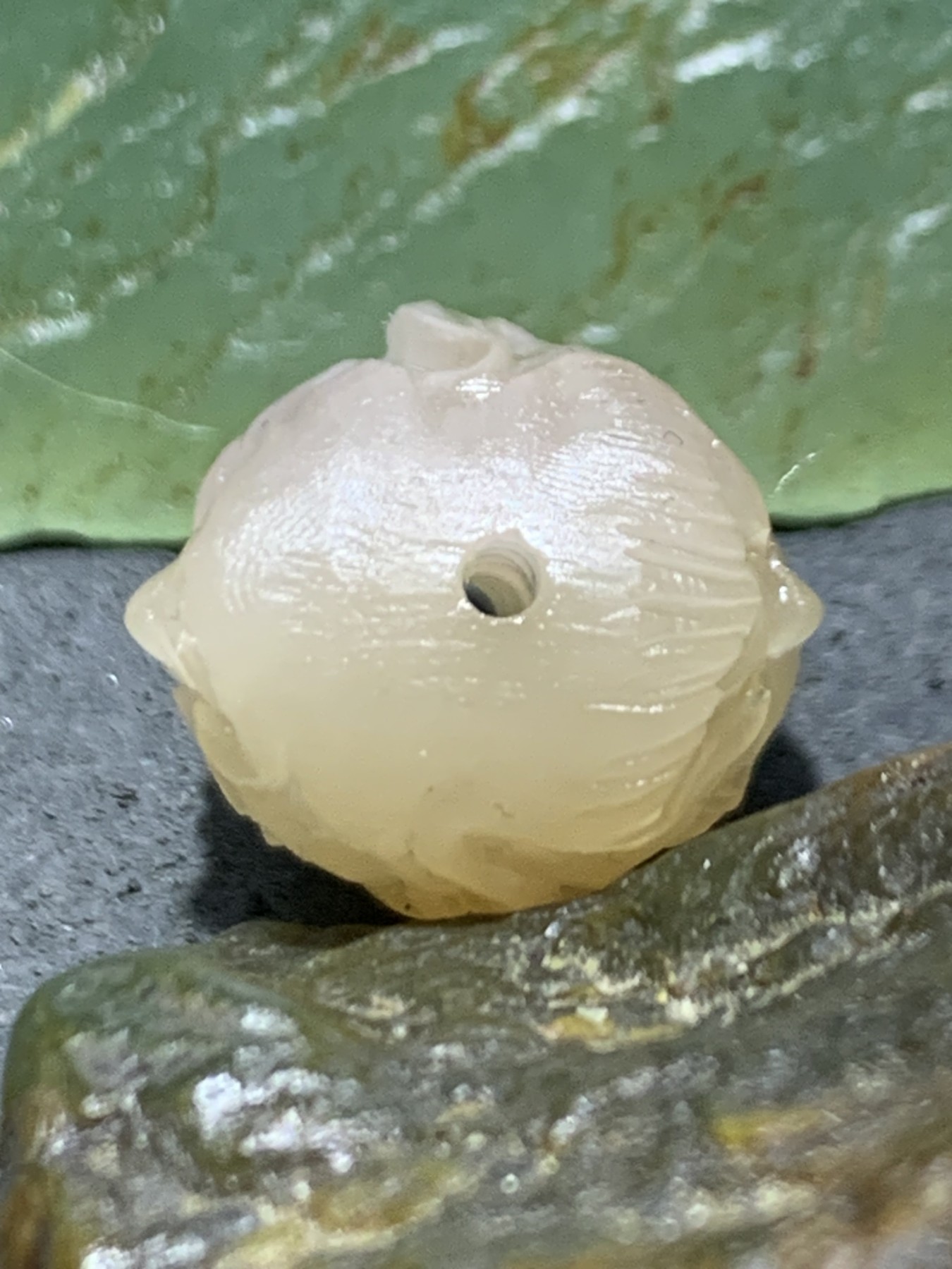 放福利！精美亚光高玉化阿拉善玛瑙双面手工雕刻罗汉珠子（吊坠）一颗，
