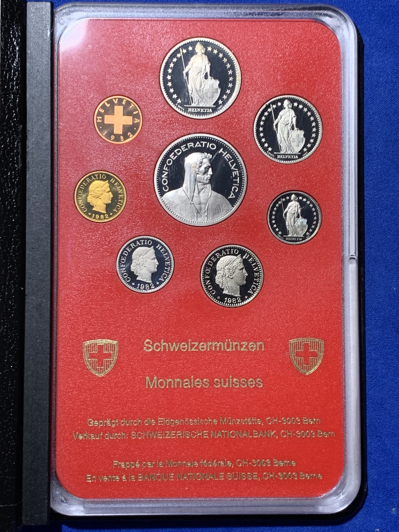 《竞宝斋》第238场-周日，周一，周二，周三 疯狂4连拍 (全场包邮) 瑞士 1982年 原盒封装 黑皮精制 套币 完美品 值得收藏