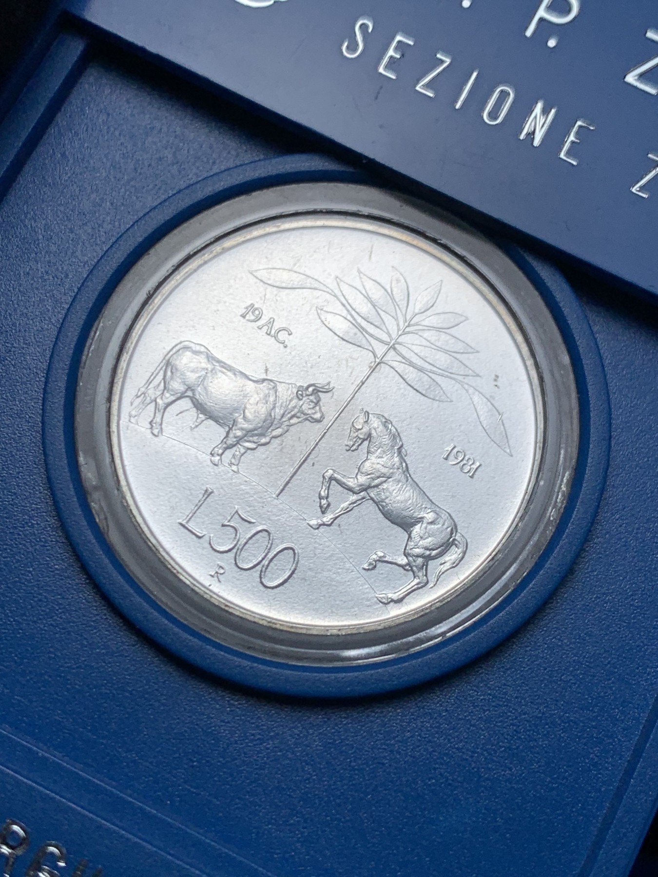 《竞宝斋》第238场-周日，周一，周二，周三 疯狂4连拍 (全场包邮) 意大利 1981年 牛马 500里拉 银币