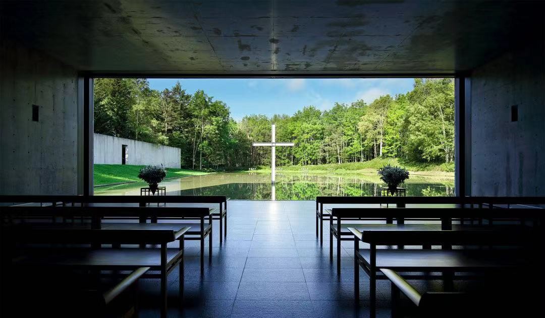 零元拍：“清水混凝土之父”世界建筑大师安藤忠雄亲笔签名《水之教堂》上海复兴艺术中心个展超限定艺术海报，日本制造，只有亲自上手才能感受到海报无与伦比的质感和水之教堂的美~