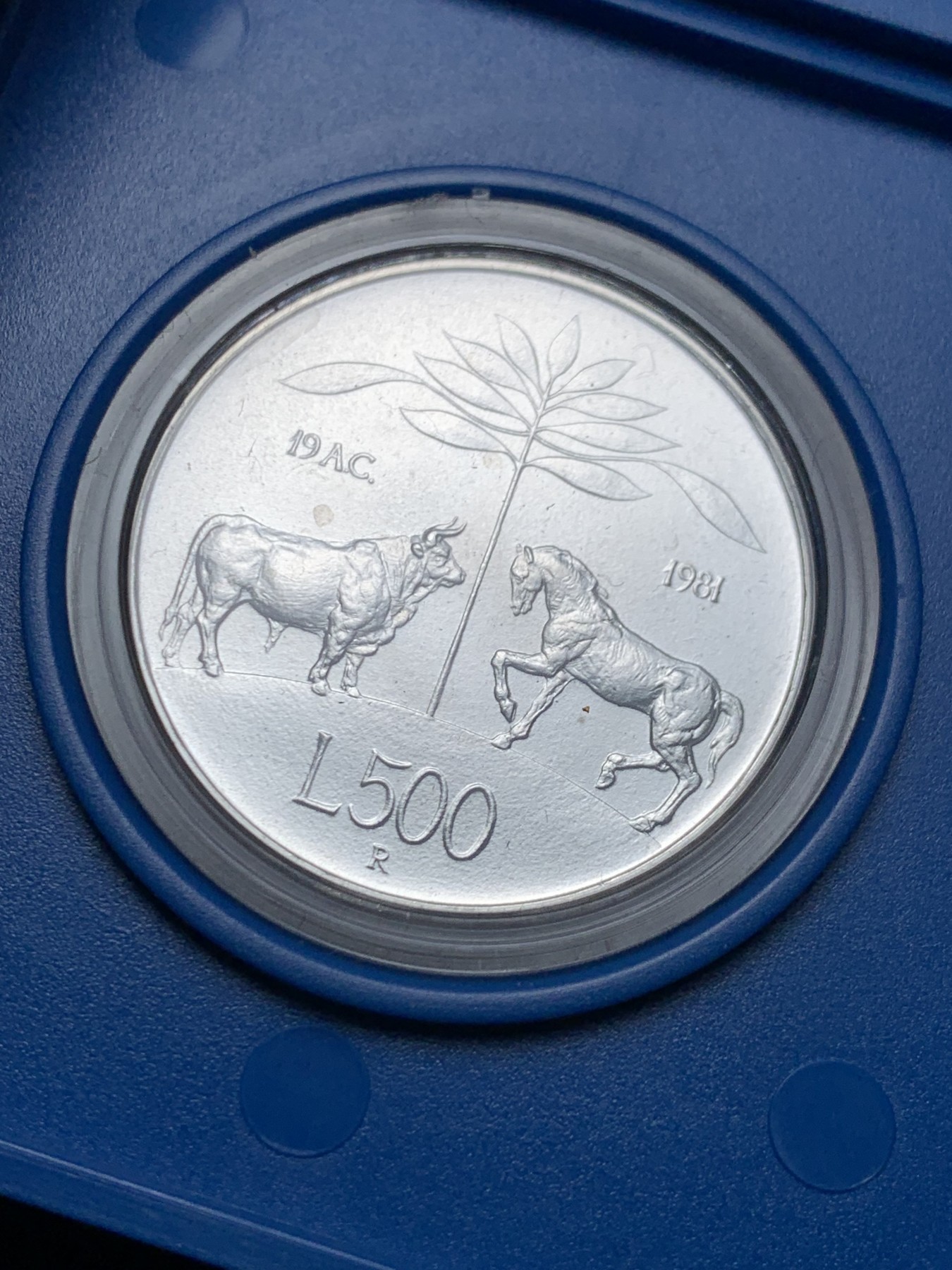 《竞宝斋》第238场-周日，周一，周二，周三 疯狂4连拍 (全场包邮) 意大利 1981年 牛马 500里拉 银币