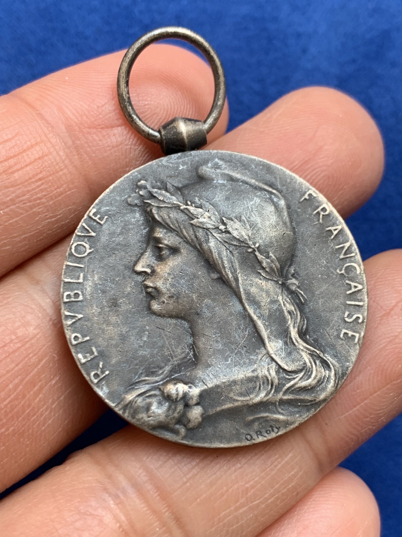 《竞宝斋》第238场-周日，周一，周二，周三 疯狂4连拍 (全场包邮) 法国 1932年 女神 镀银铜章 17克 32.9mm