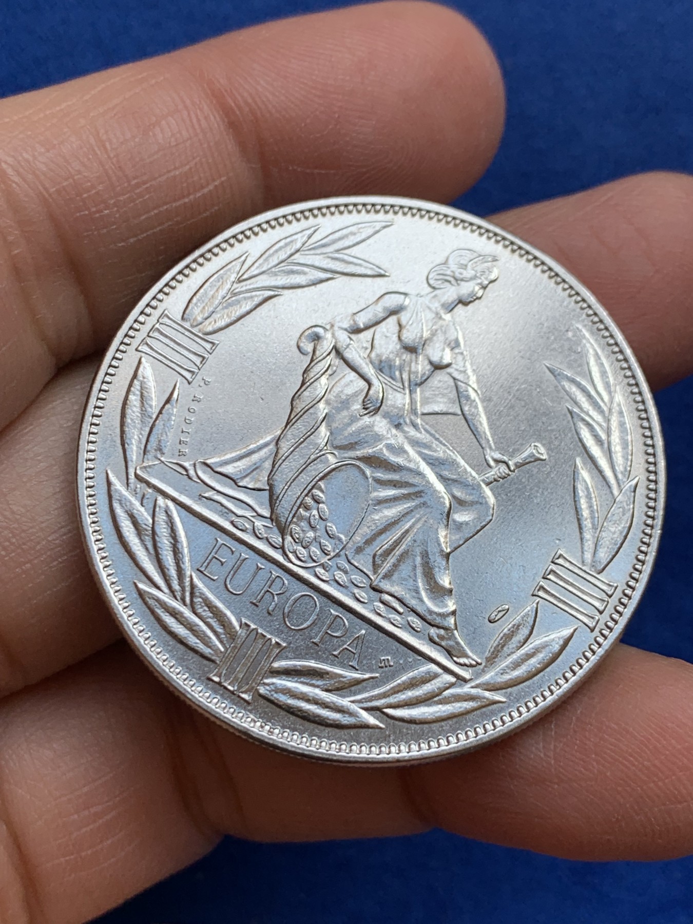 《竞宝斋》第238场-周日，周一，周二，周三 疯狂4连拍 (全场包邮) 法国 1983年 艾古镍币 30.41克 41.1mm