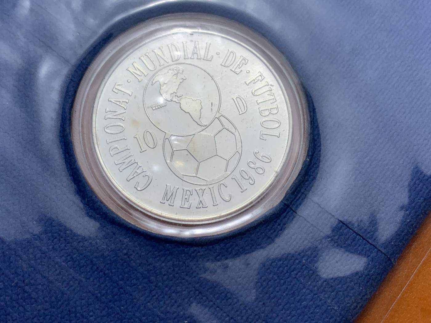 《竞宝斋》第238场-周日，周一，周二，周三 疯狂4连拍 (全场包邮) 安道尔 1986年10第纳尔  墨西哥世界杯 银币