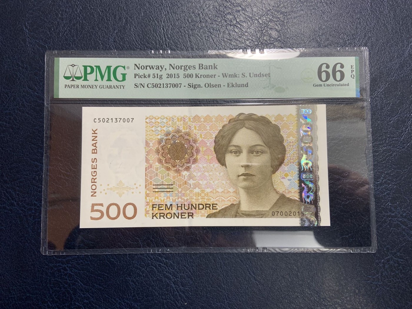 收藏联盟Quantum Auction 第320期拍卖  挪威2015年500克朗 PMG66 号码全程无4 诺贝尔文学奖得主 温塞特