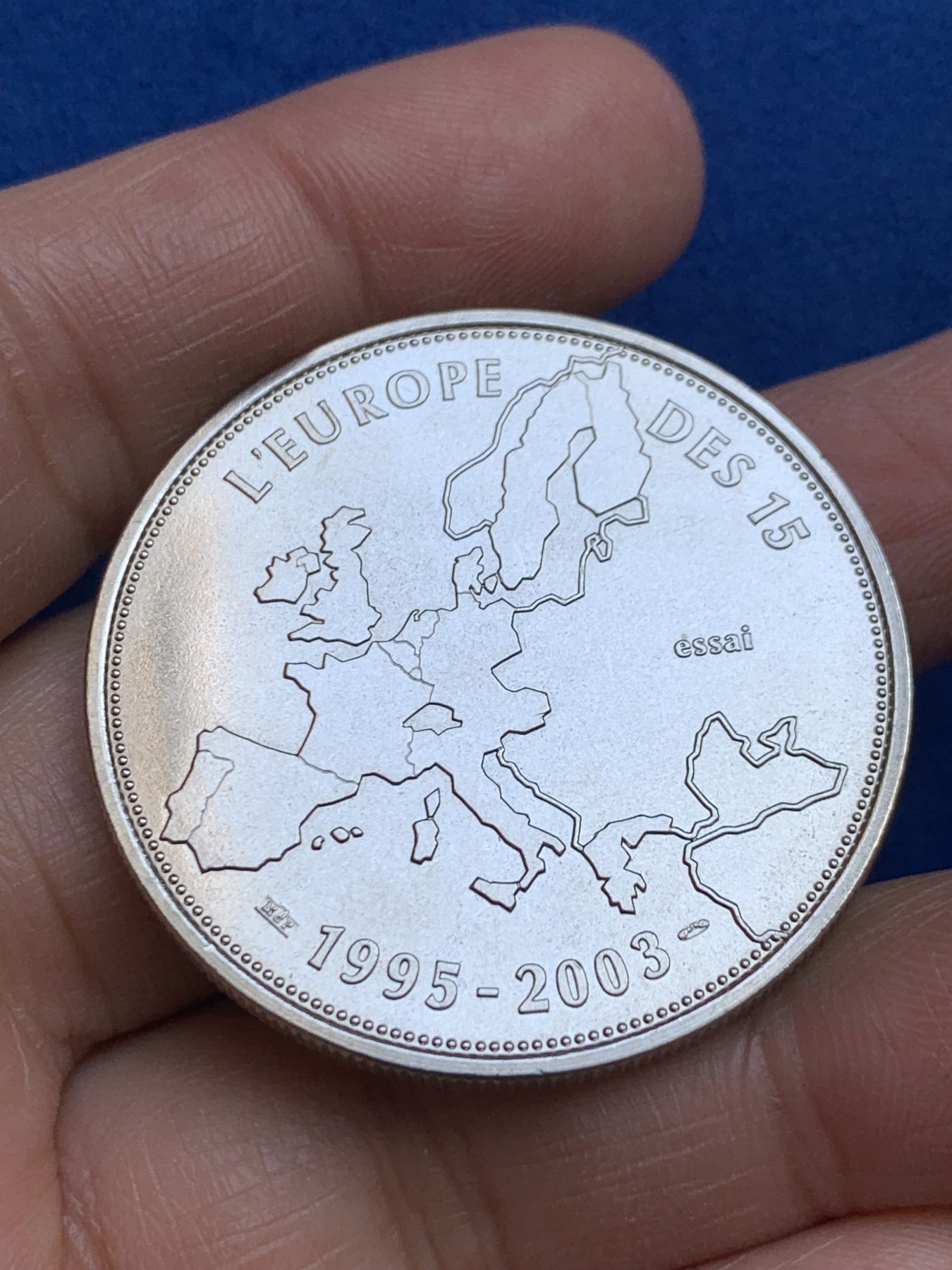 《竞宝斋》第238场-周日，周一，周二，周三 疯狂4连拍 (全场包邮) 法国 2003年 欧元区纪念章 30.16克 41.1mm