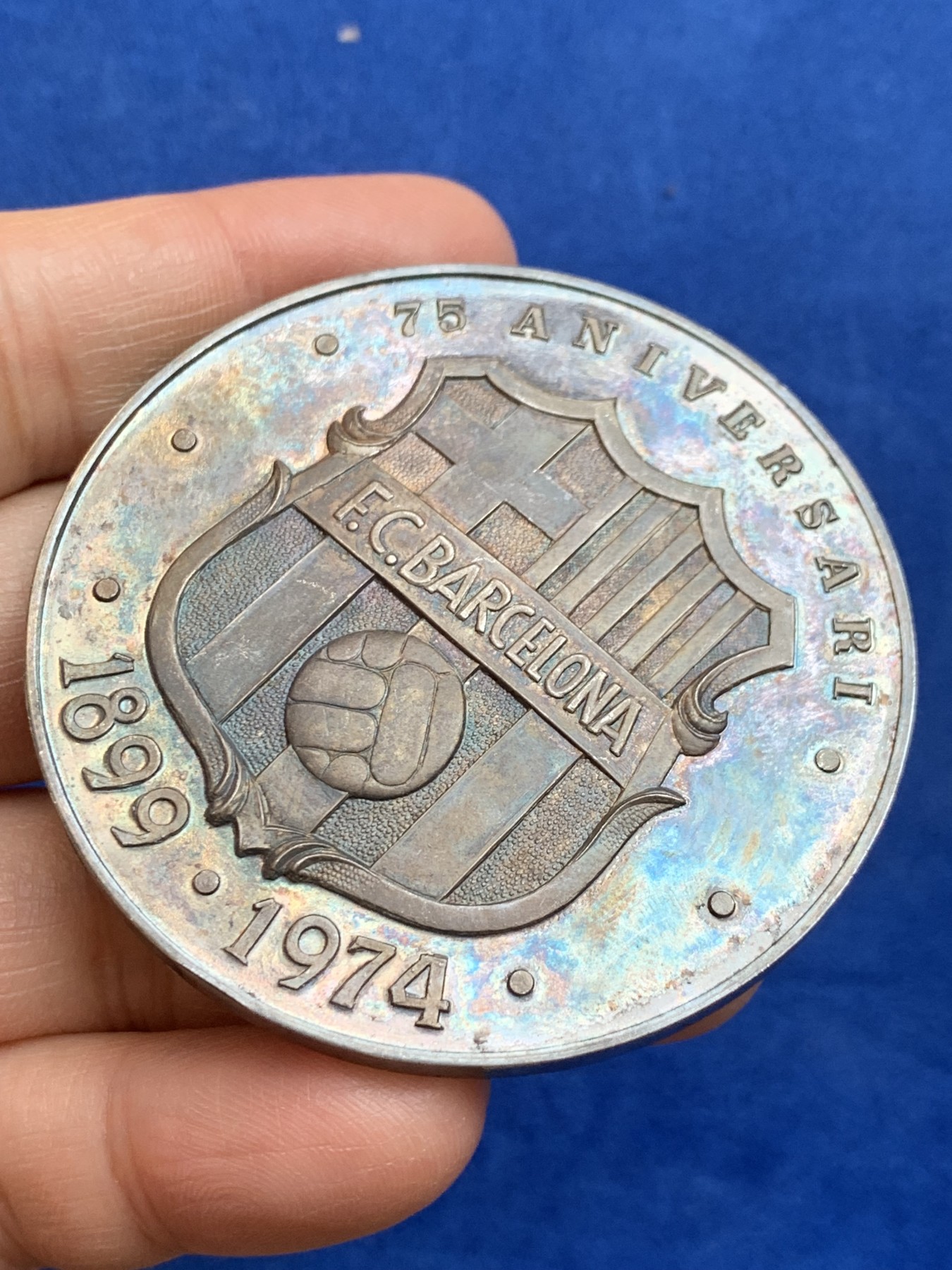 《竞宝斋》第238场-周日，周一，周二，周三 疯狂4连拍 (全场包邮) 西班牙 1974年 巴萨足球俱乐部大银章 69.85克 60.1mm