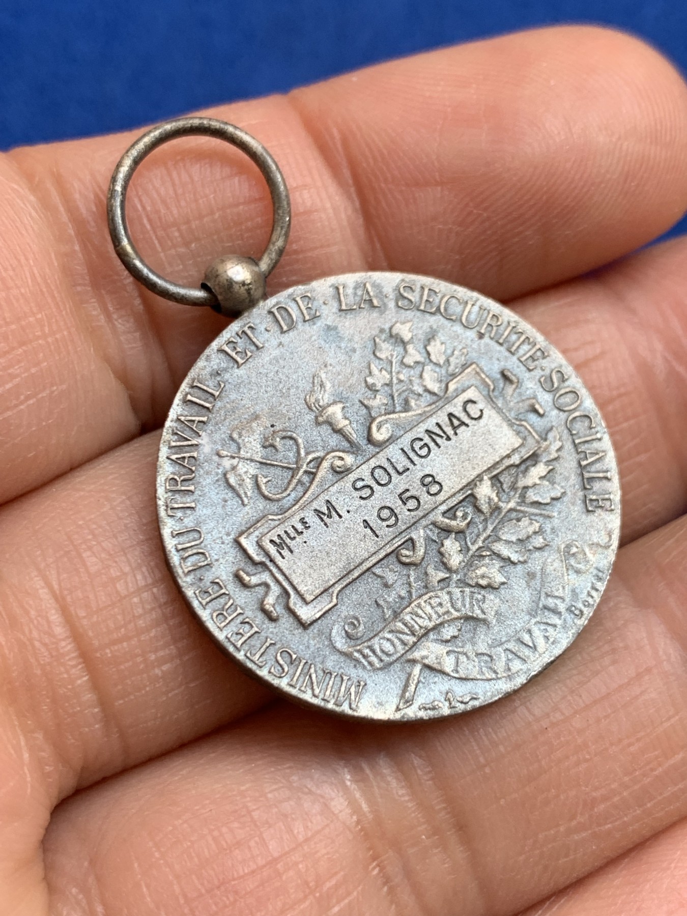 《竞宝斋》第238场-周日，周一，周二，周三 疯狂4连拍 (全场包邮) 法国1958年 女神银章 10克 27mm