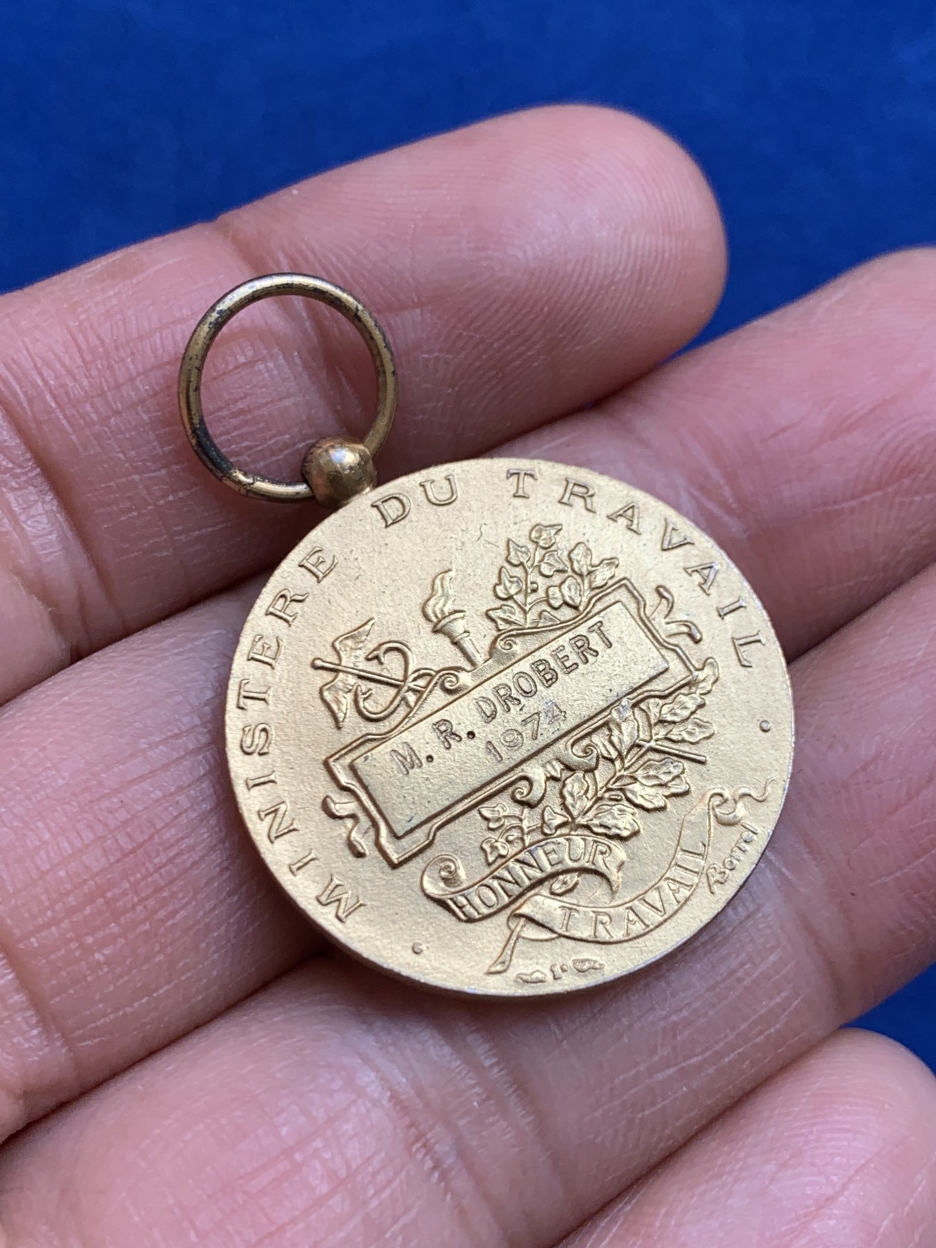 《竞宝斋》第238场-周日，周一，周二，周三 疯狂4连拍 (全场包邮) 法国1974年 女神 镀金银章 10克 27mm