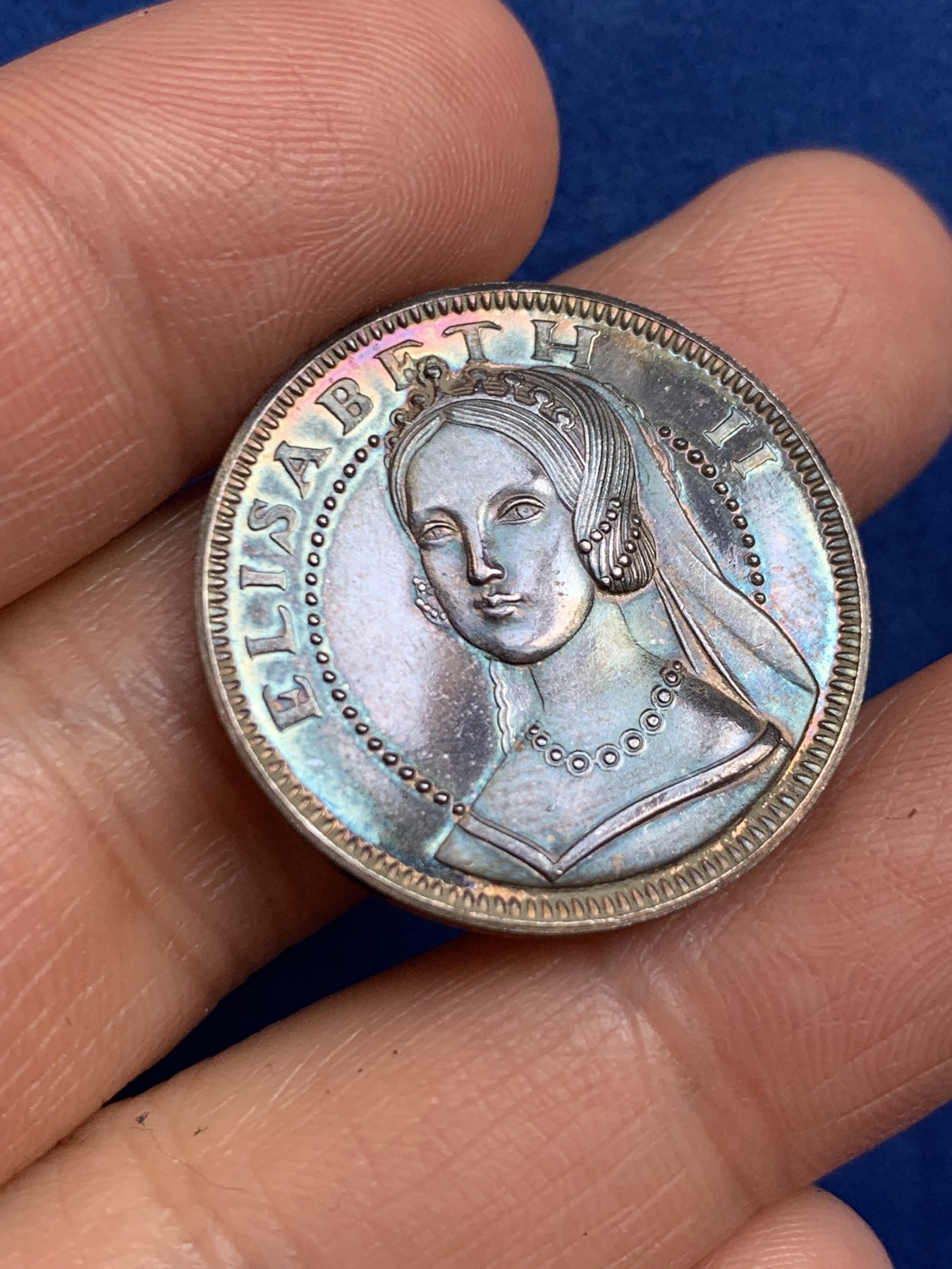 《竞宝斋》第238场-周日，周一，周二，周三 疯狂4连拍 (全场包邮) 西班牙猪妹妹伊萨贝拉二世 925银章 7.23克 27mm