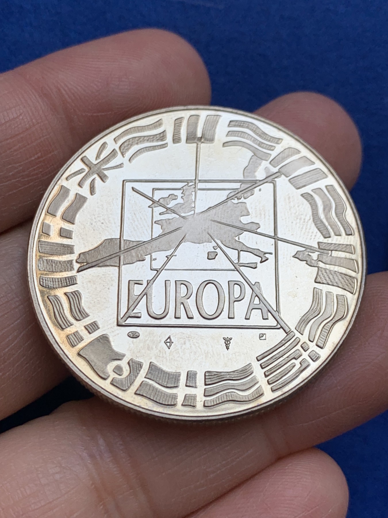 《竞宝斋》第238场-周日，周一，周二，周三 疯狂4连拍 (全场包邮) 法国 1999年 欧元纪念镍币 31克 40.9mm