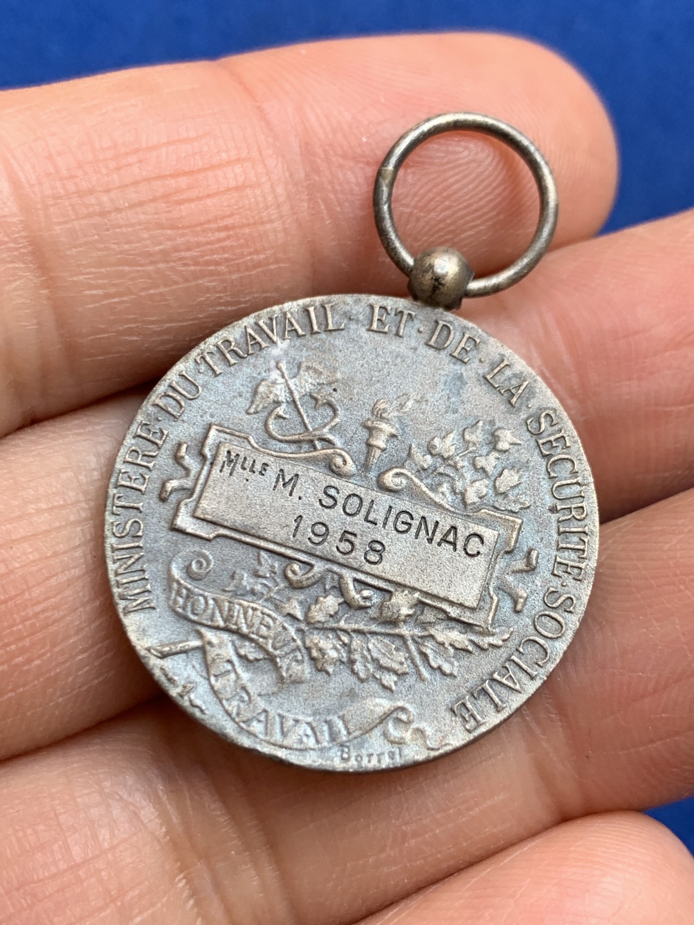 《竞宝斋》第238场-周日，周一，周二，周三 疯狂4连拍 (全场包邮) 法国1958年 女神银章 10克 27mm