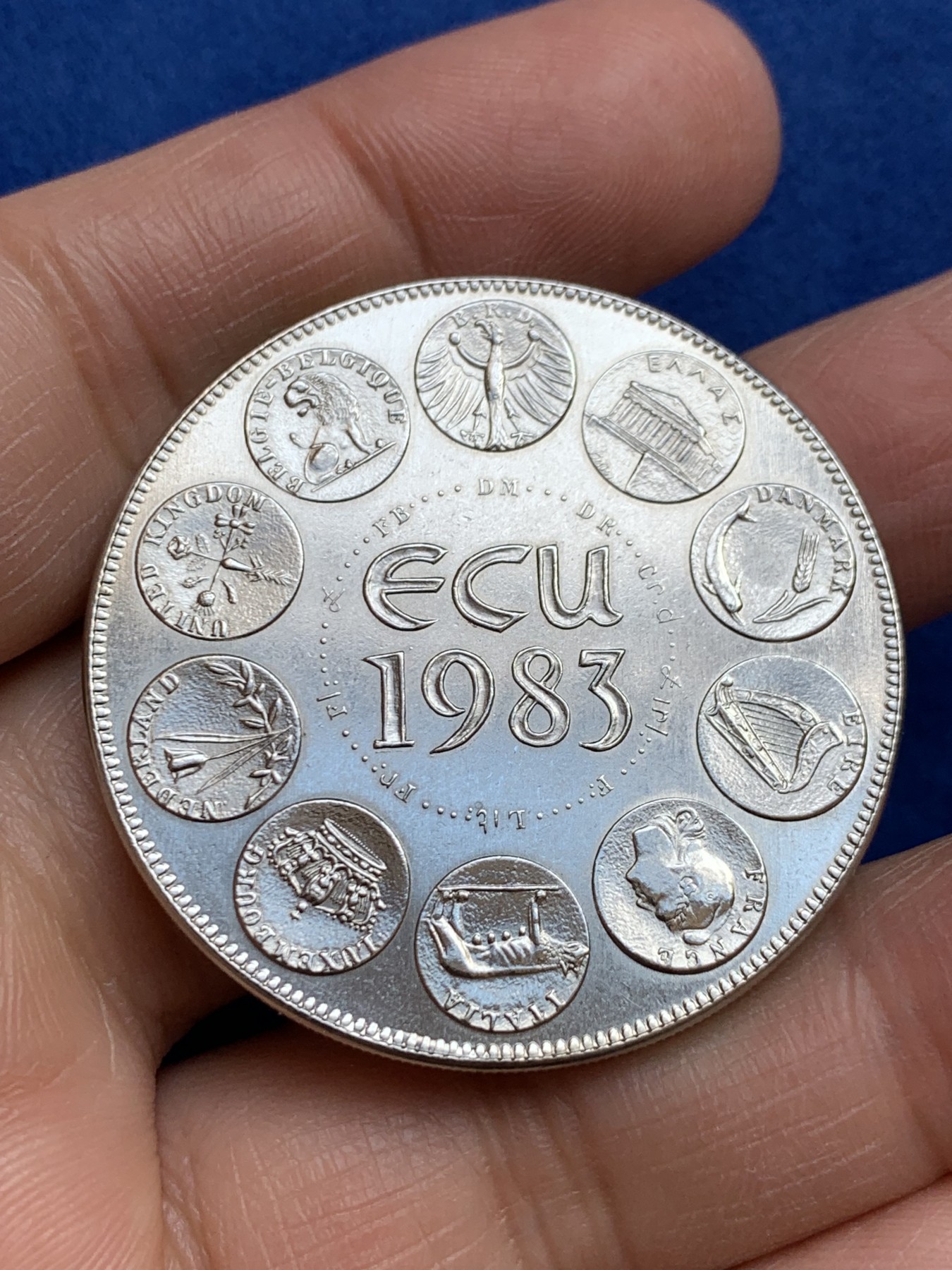 《竞宝斋》第238场-周日，周一，周二，周三 疯狂4连拍 (全场包邮) 法国 1983年 艾古镍币 30.41克 41.1mm