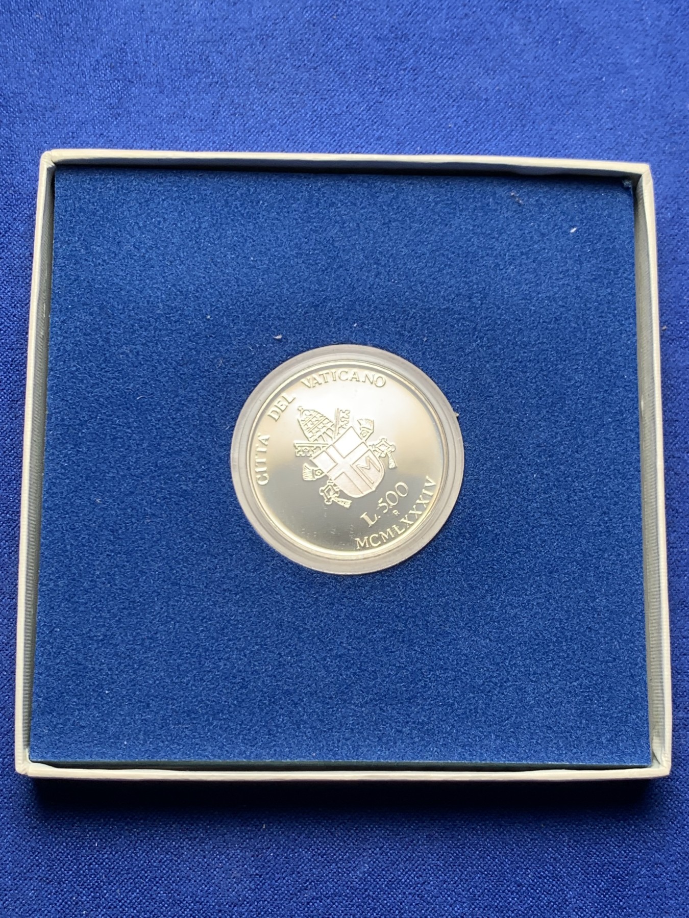 《竞宝斋》第238场-周日，周一，周二，周三 疯狂4连拍 (全场包邮) 梵蒂冈 1984 圣母玛利亚  500里拉银币 11克