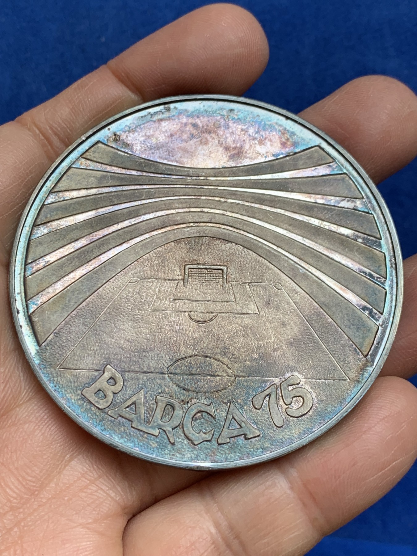 《竞宝斋》第238场-周日，周一，周二，周三 疯狂4连拍 (全场包邮) 西班牙 1974年 巴萨足球俱乐部大银章 69.85克 60.1mm