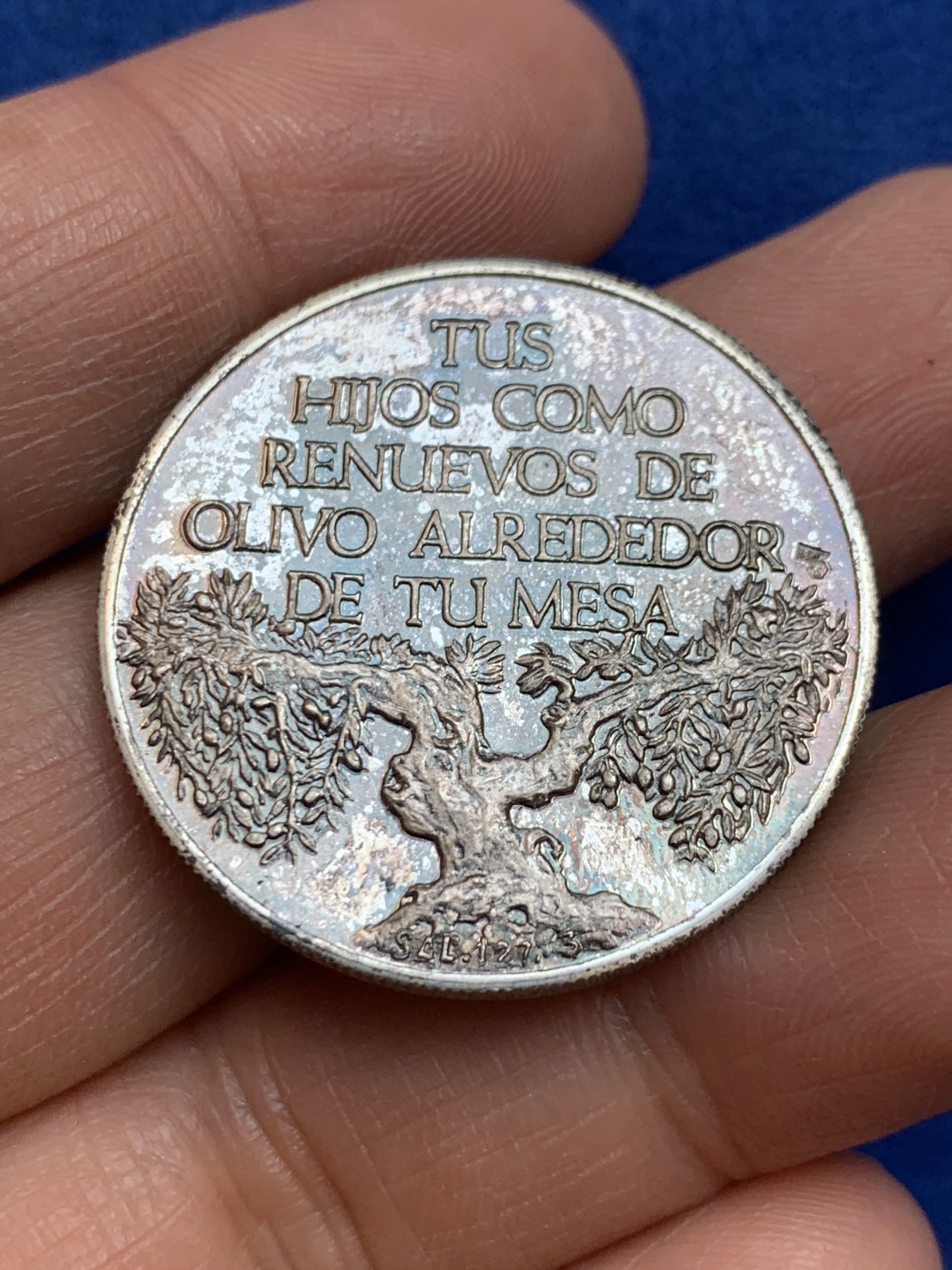 《竞宝斋》第238场-周日，周一，周二，周三 疯狂4连拍 (全场包邮) 西班牙 葡萄树和橄榄树 银章 13.12克 32.1mm