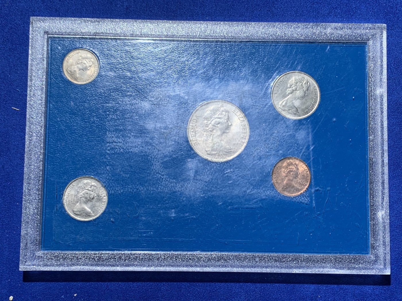 《竞宝斋》第238场-周日，周一，周二，周三 疯狂4连拍 (全场包邮) 少见 百慕大 1970 5枚装地图套币 亚克力盒装