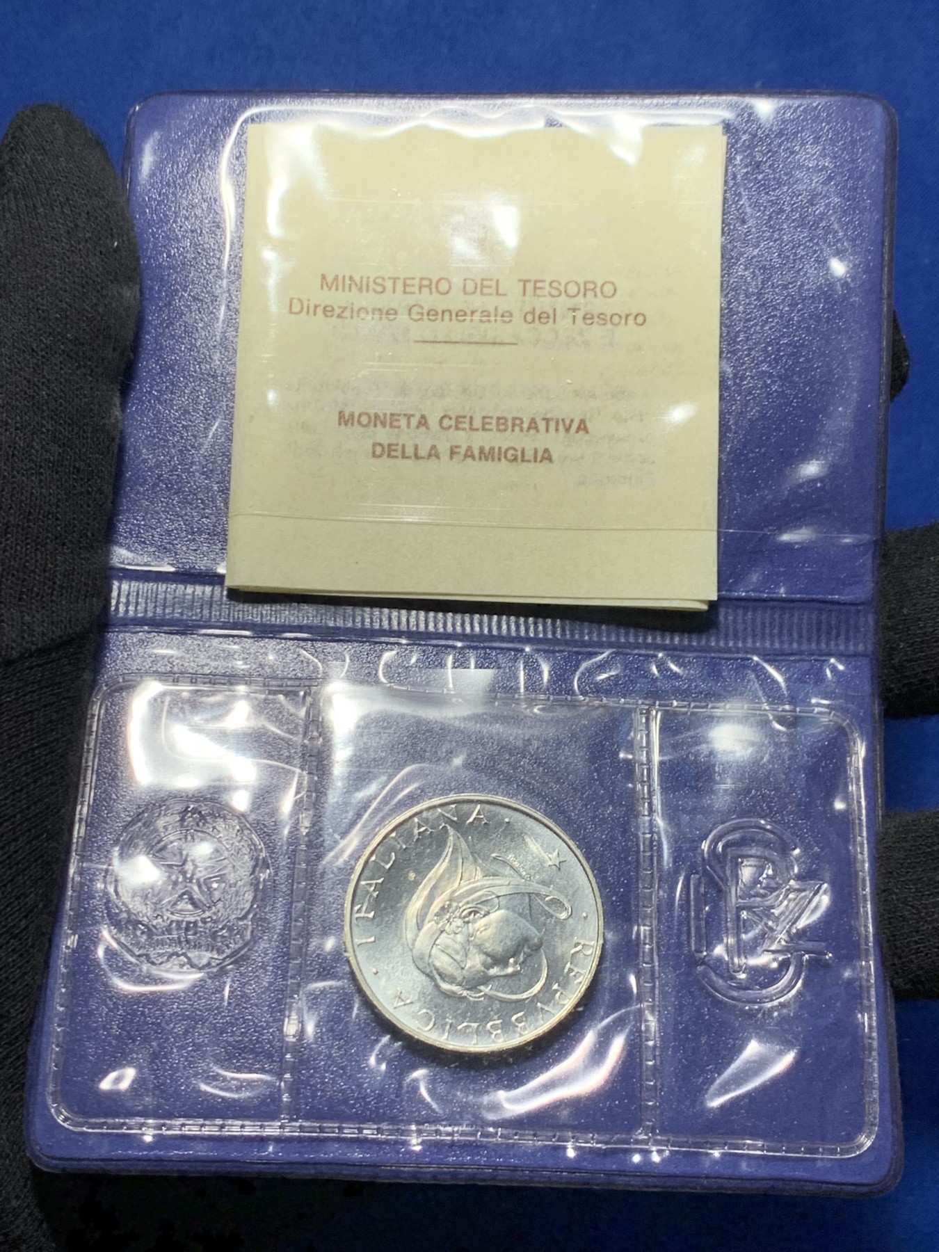 《竞宝斋》第238场-周日，周一，周二，周三 疯狂4连拍 (全场包邮) 意大利 1987年 家庭日 500里拉银币 封装