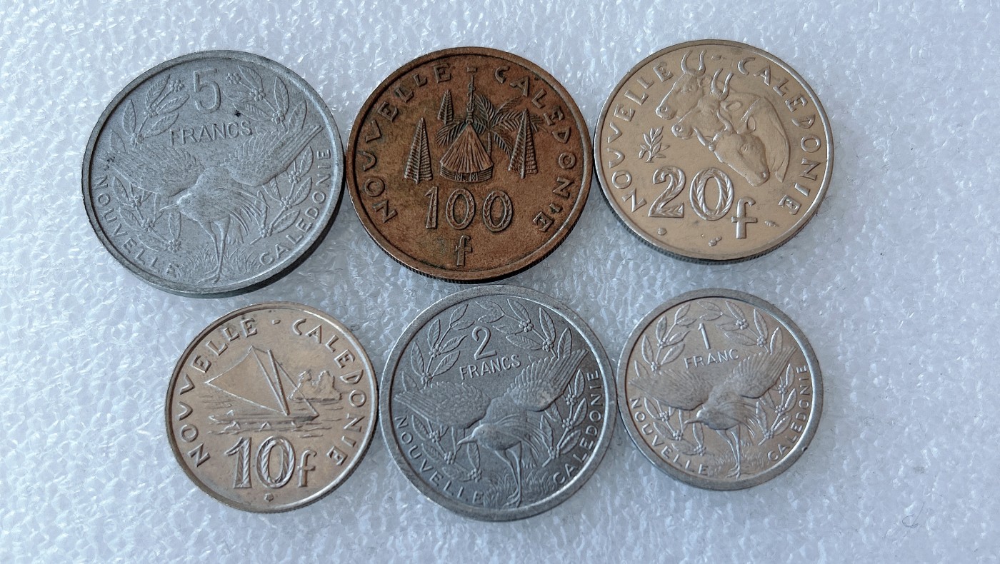 第一海外回流一元起拍收藏 本月最后一期 第61期 法属新喀里多尼亚6枚套