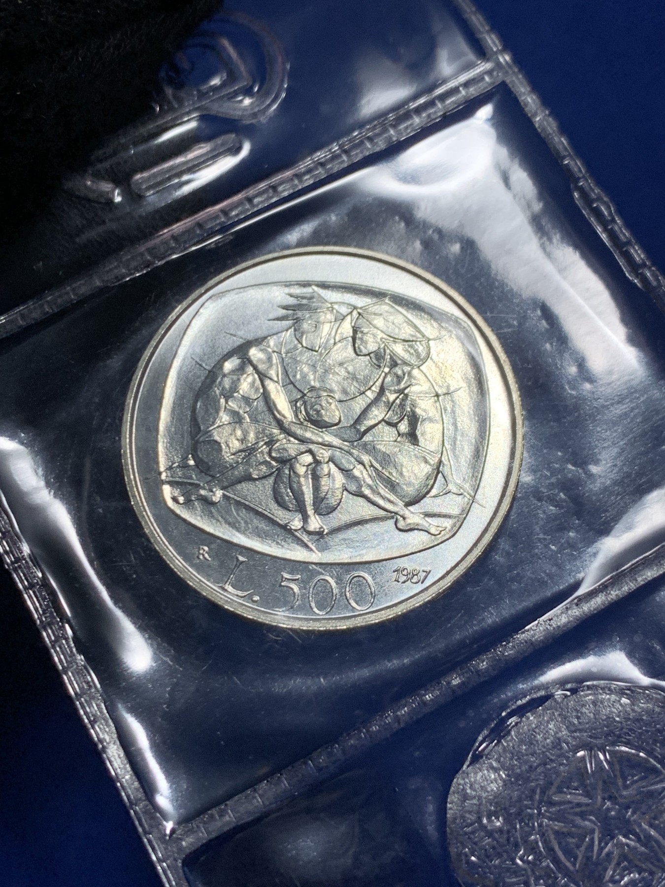 《竞宝斋》第238场-周日，周一，周二，周三 疯狂4连拍 (全场包邮) 意大利 1987年 家庭日 500里拉银币 封装