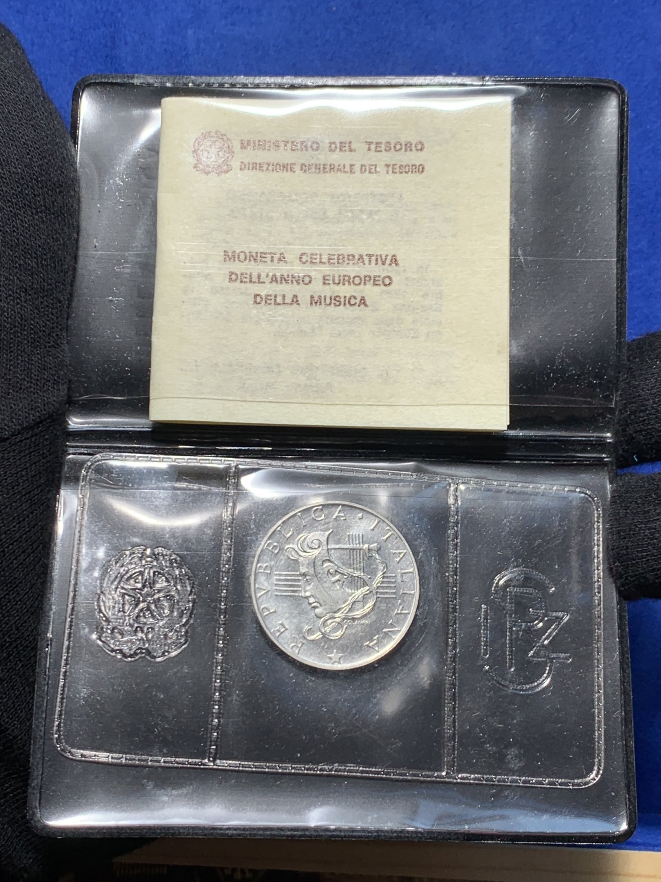 《竞宝斋》第238场-周日，周一，周二，周三 疯狂4连拍 (全场包邮) 意大利1985年 欧盟音乐节 500里拉银币 封装