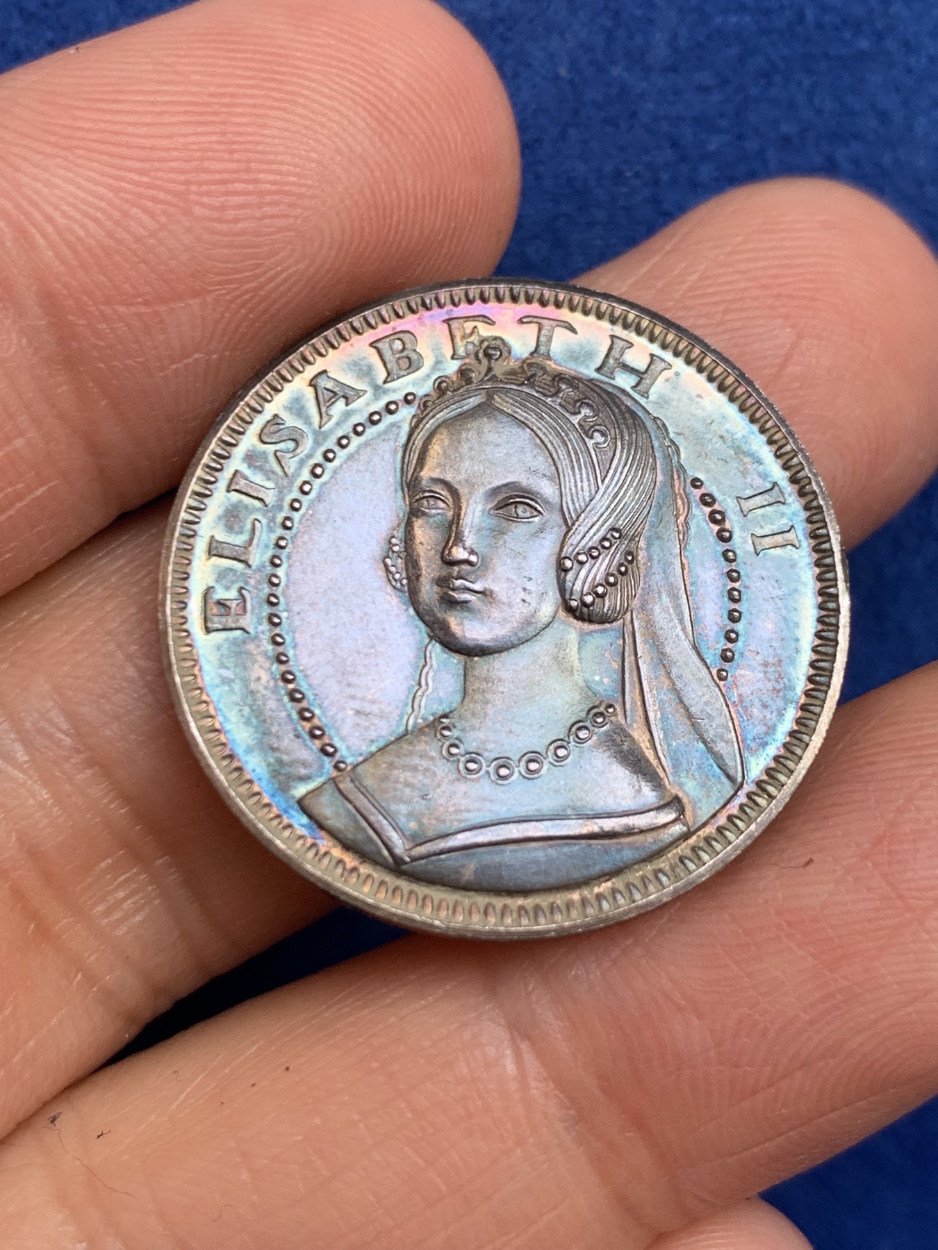 《竞宝斋》第238场-周日，周一，周二，周三 疯狂4连拍 (全场包邮) 西班牙猪妹妹伊萨贝拉二世 925银章 7.23克 27mm