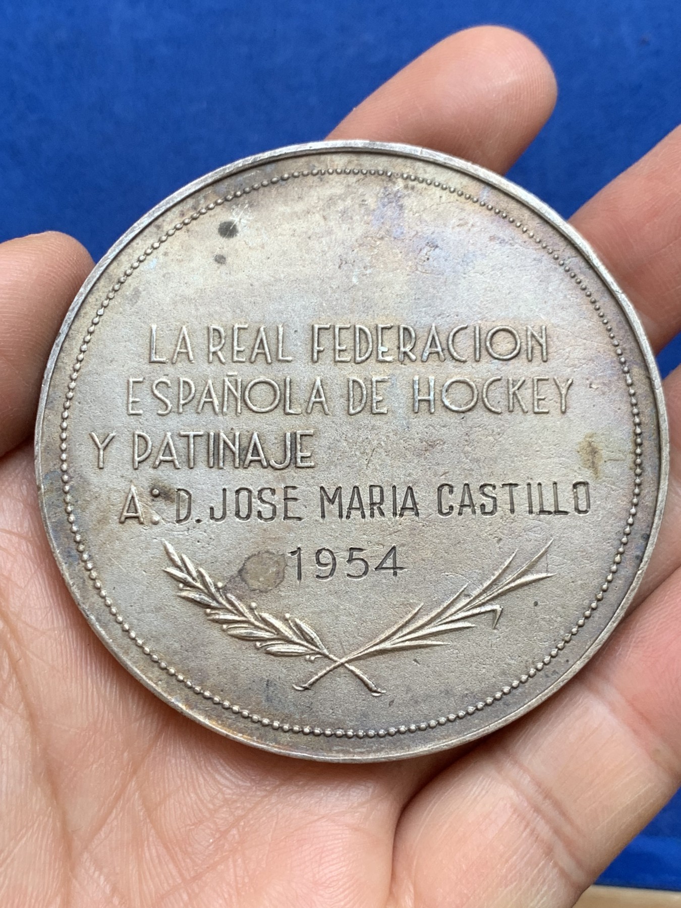 《竞宝斋》第238场-周日，周一，周二，周三 疯狂4连拍 (全场包邮) 西班牙1954年 大银章 116.45克 65.7mm